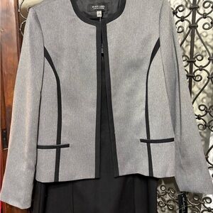 Black Label Women's Gray and Black Jacket